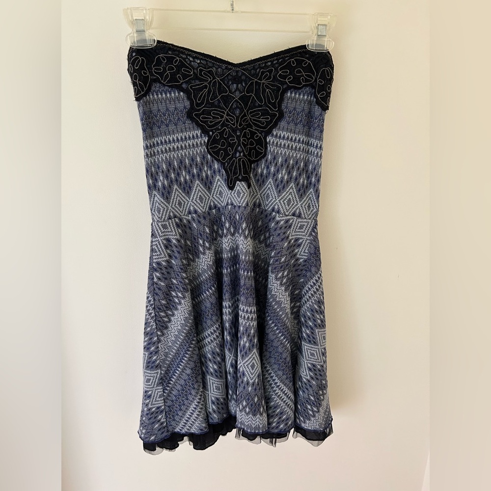 Y2K Free People Boho Dress 
Size: Medium 
Condition: Used (Excellent Condition)